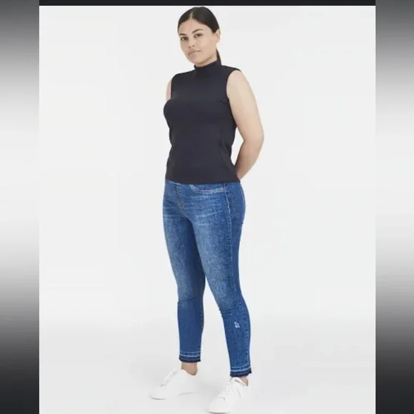 SPANX NWT Distressed Skinny Jeans large - Picture 3 of 8